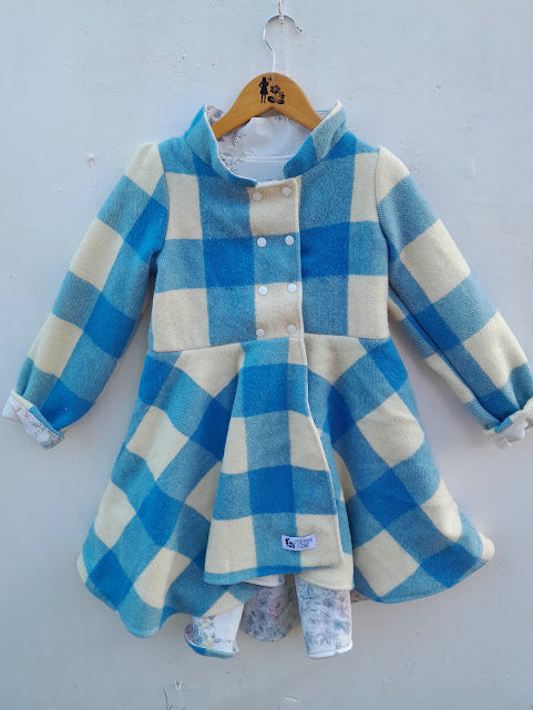 Dutchess Coat - size 6