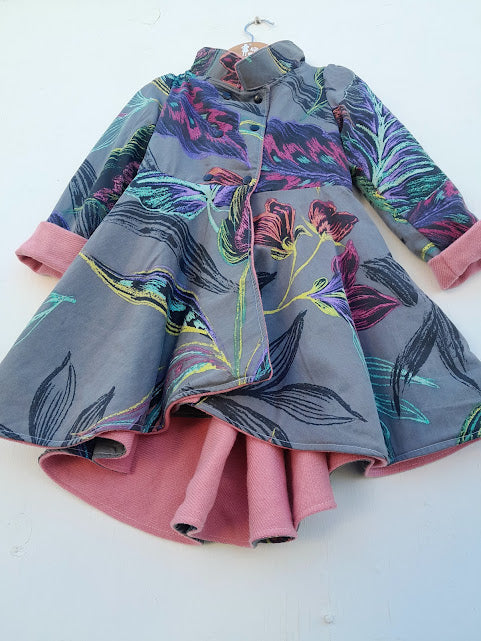 Dutchess Coat - size 4