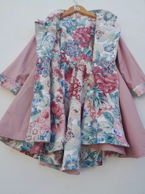 Dutchess Coat - size 6