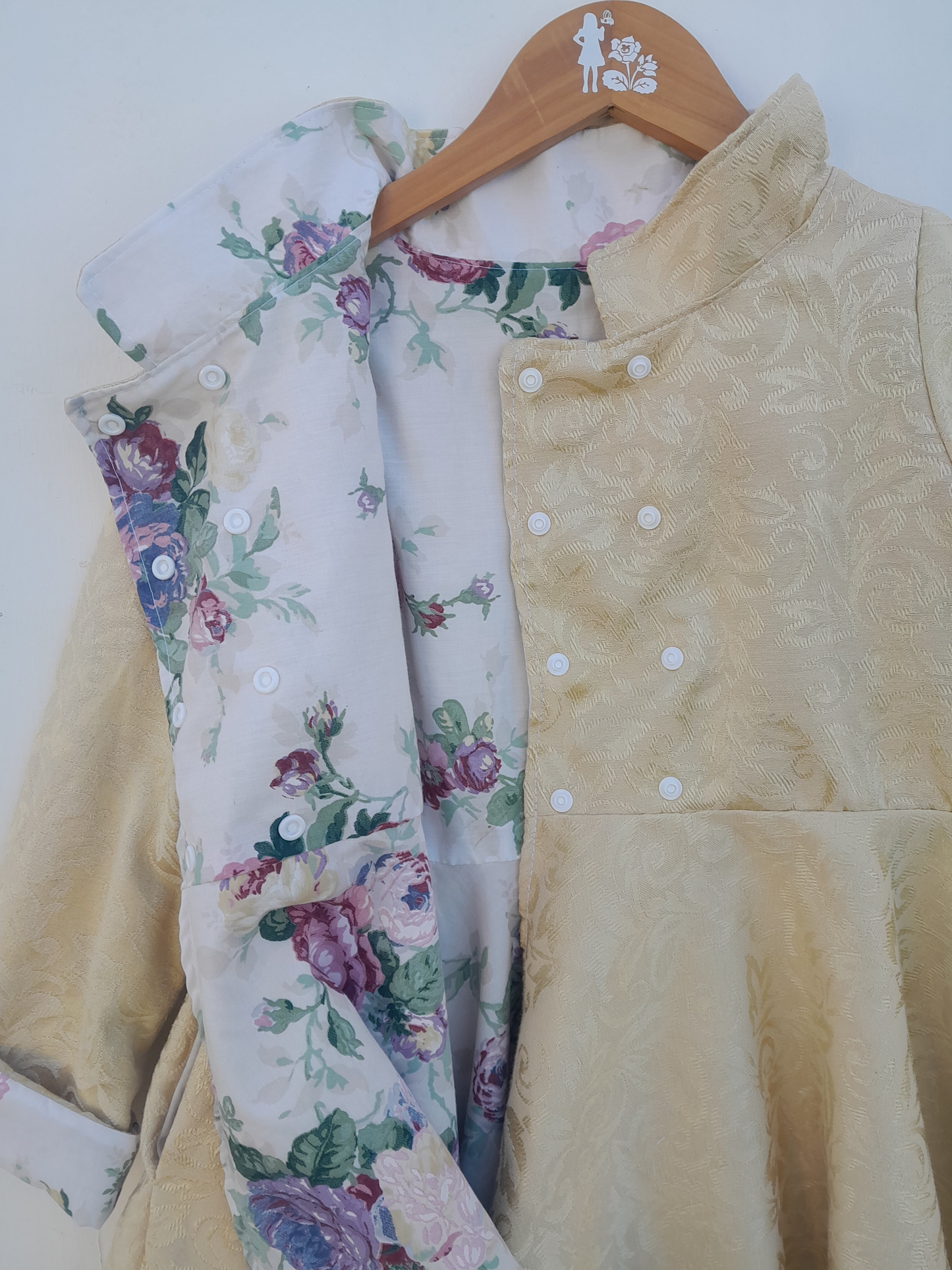 Dutchess Coat image 1