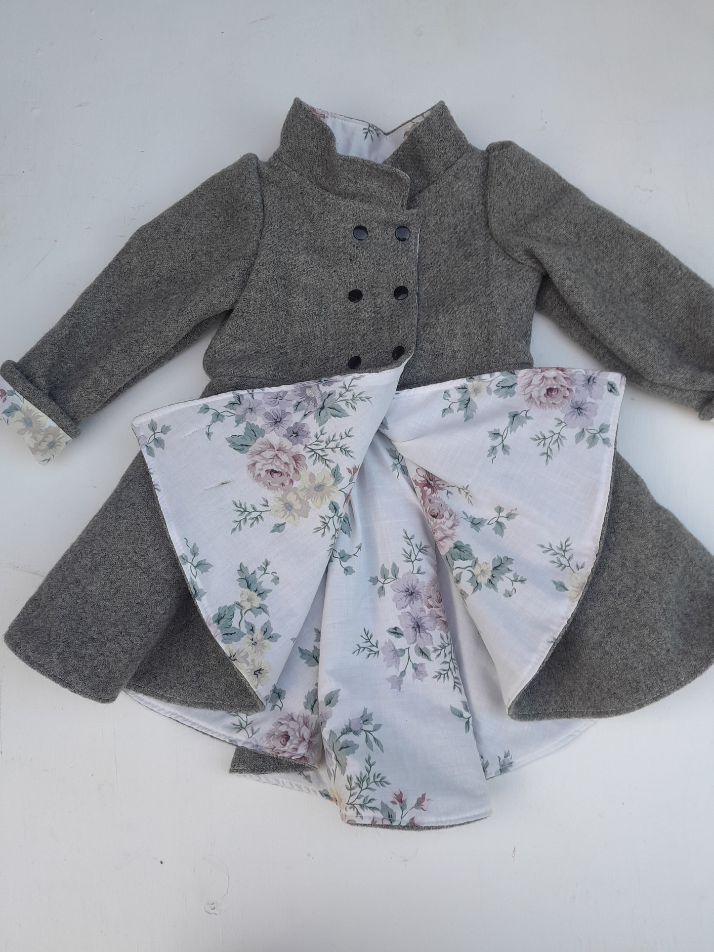 Dutchess Coat image 1