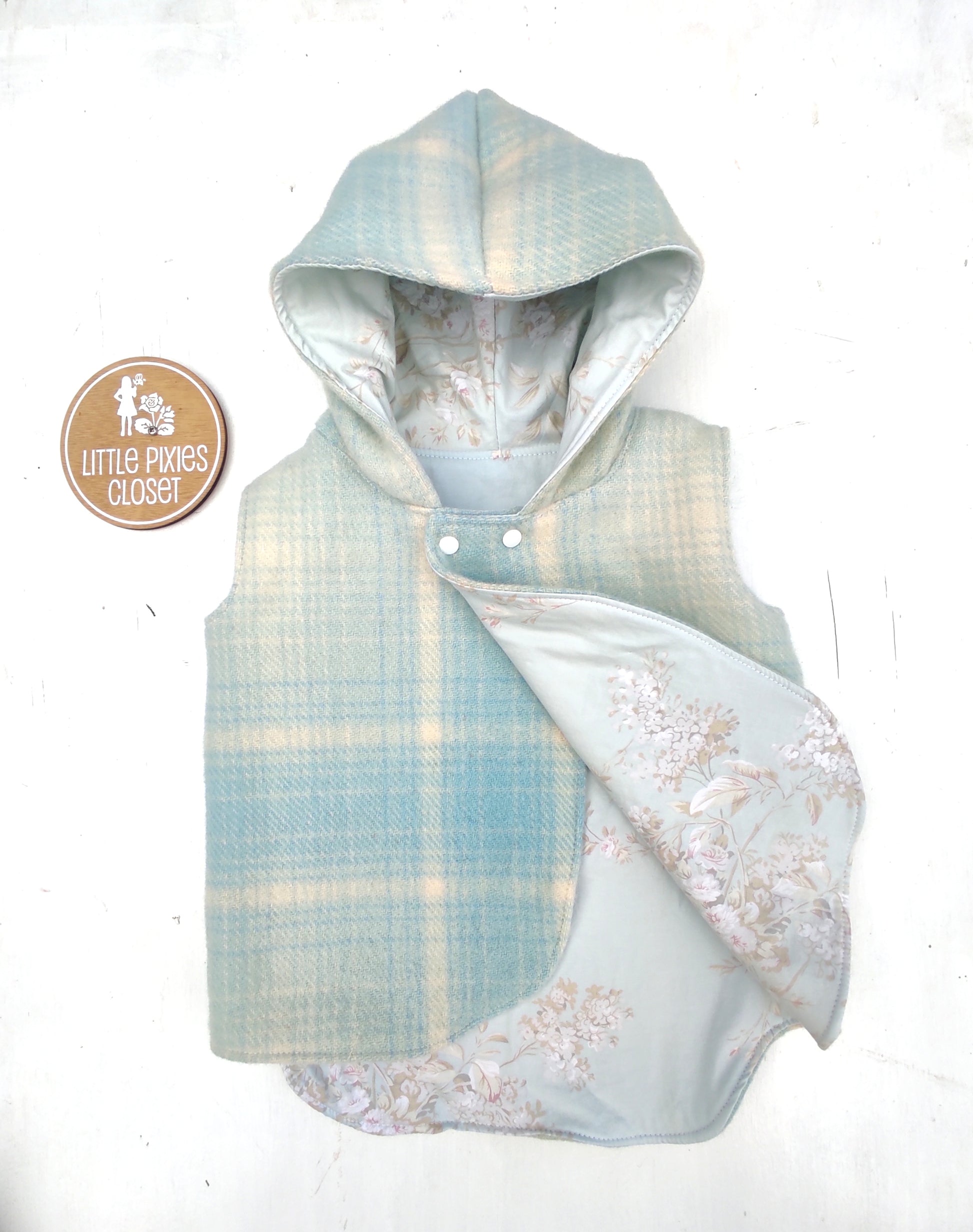 Reversible Pixie Vest - Minty Floral image 2